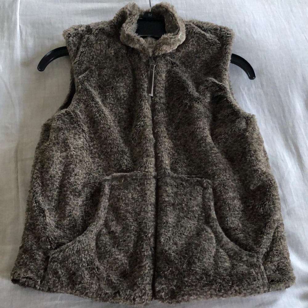Widgeon girls faux fur vest